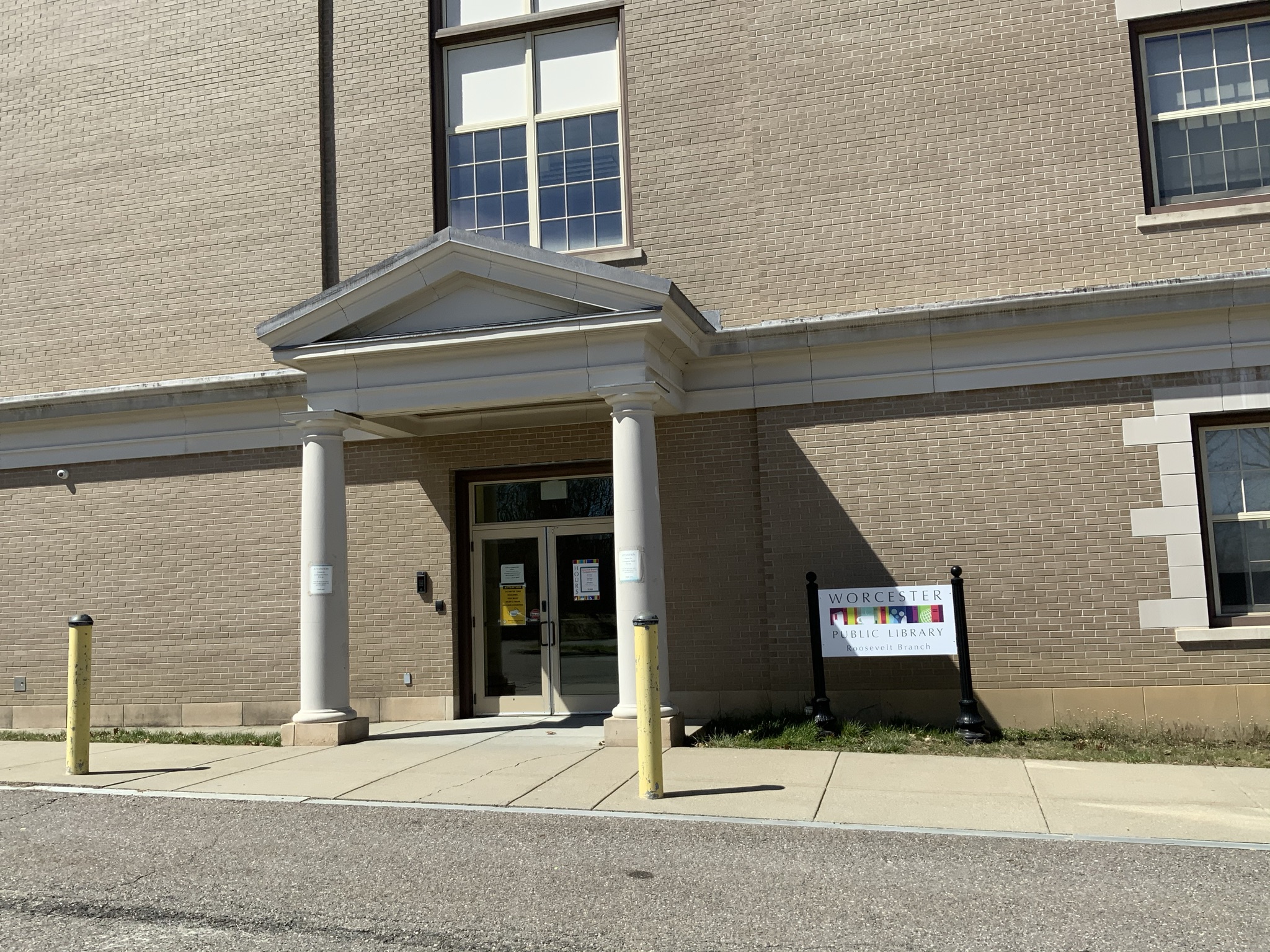 Picture of Roosevelt Branch.